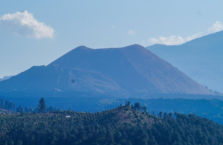 Tour to the Volcano Viewpoint in Angahuan - Image 3